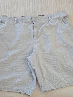 Izod Light Blue Seersucker Men’s Flat Front Shorts
